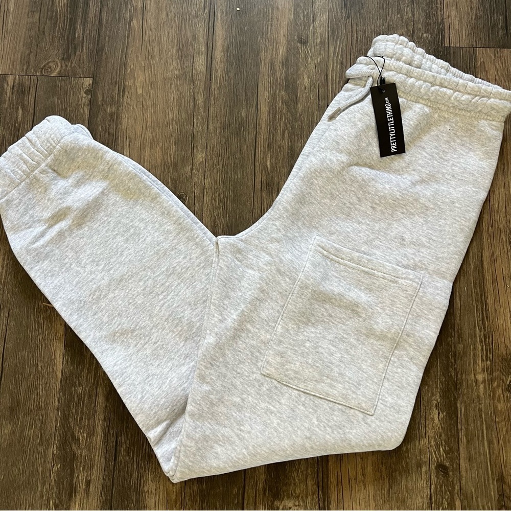 NWT PrettyLittleThing Ash Grey Thigh Pocket Casual Cuffed Joggers Sweatpants S - Picture 3 of 11